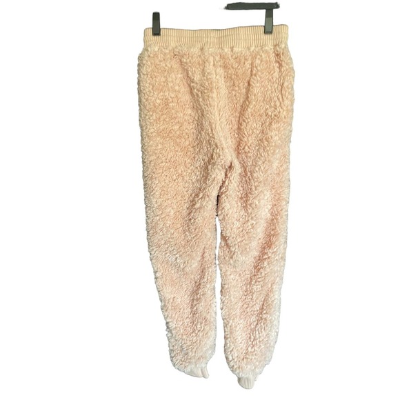 OLIVACEOUS BLUSH SHEARLING FLUFFY SWEATSHIRT/JOGGER SET - Picture 4 of 9